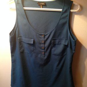 le chateau sleeveless button down blouse sz medium
